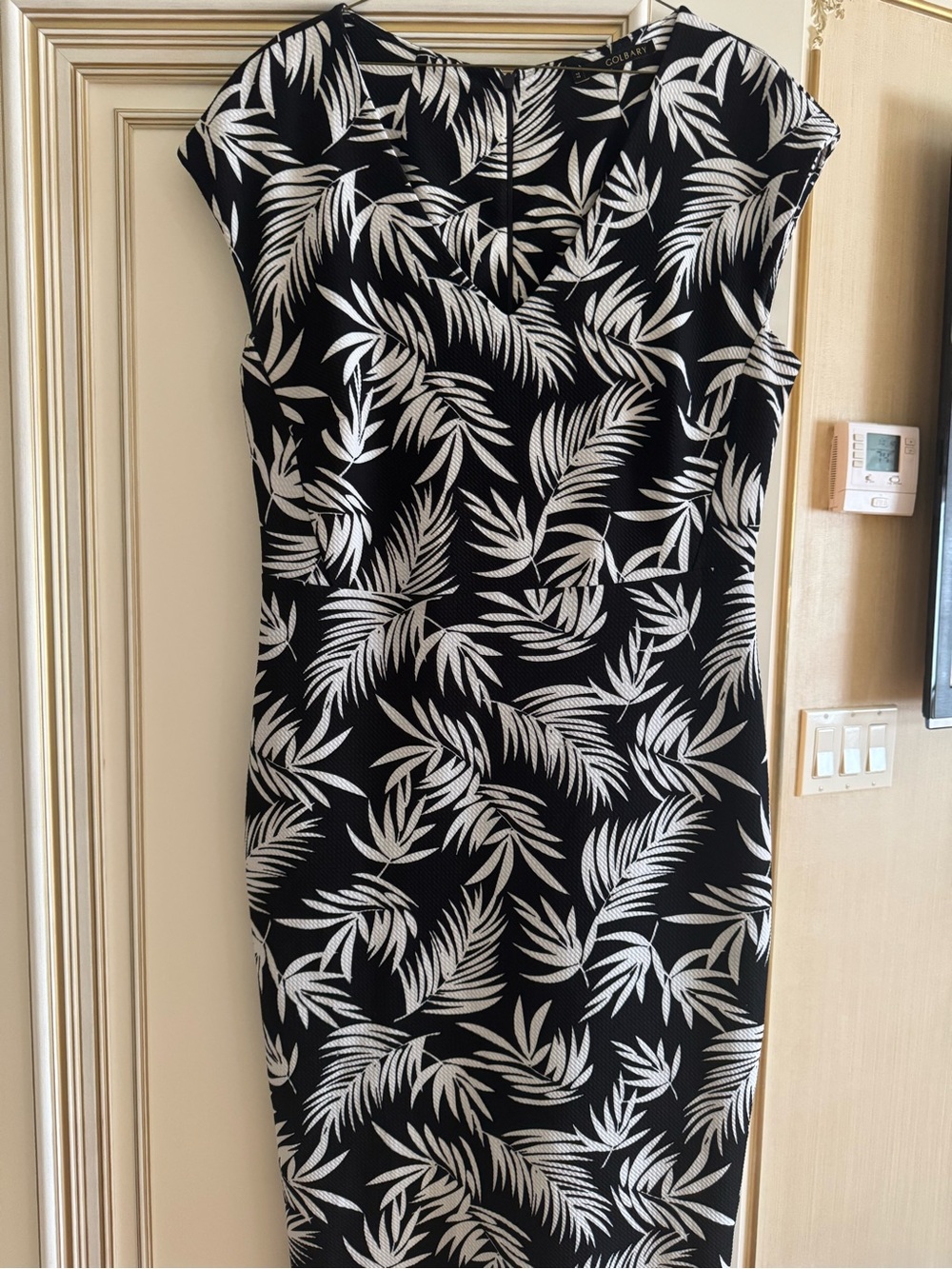 Black & White Palm-Print Midi Sheath Dress